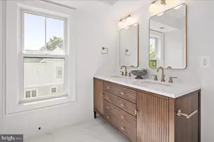 911 N Irving St, Arlington, VA 22201 - Photo 49