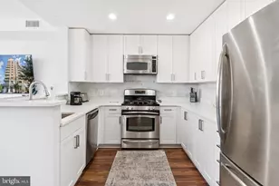 3650 S Glebe Rd, Arlington, VA 22202 - Photo 5