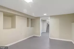 2621 2nd Rd N, Arlington, VA 22201 - Photo 31