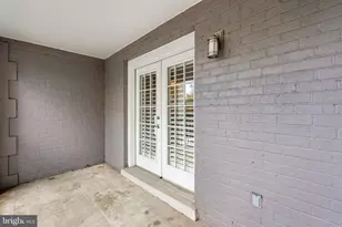 4149 S Four Mile Run Dr, Arlington, VA 22204 - Photo 23