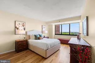 1805 Crystal Dr, Arlington, VA 22202 - Photo 9