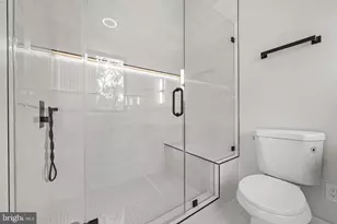 4246 15th St N, Arlington, VA 22207 - Photo 45