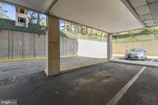 1300 Army Navy Dr, Arlington, VA 22202 - Photo 19