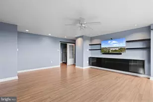 1021 Arlington Blvd N, Arlington, VA 22209 - Photo 11
