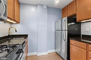 1021 Arlington Blvd N, Arlington, VA 22209 - Photo 17