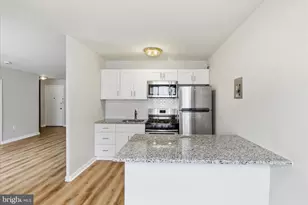 1200 S Arlington Ridge Rd, Arlington, VA 22202 - Photo 1