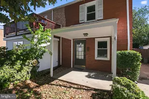 303 Wayne Street S, Arlington, VA 22206 - Photo 3