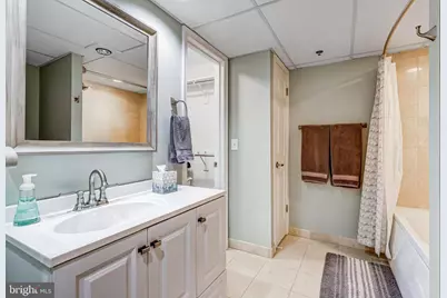 1276 N Wayne Street #606, Arlington, VA 22201 - Photo 29