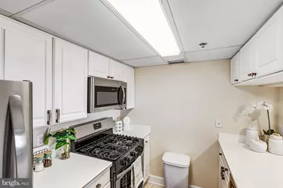 1276 N Wayne Street #606, Arlington, VA 22201 - Photo 13