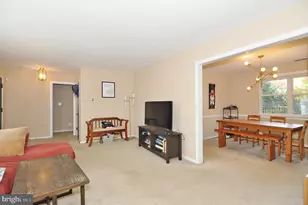 1233 23rd St S, Arlington, VA 22202 - Photo 5