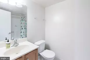 1001 N Randolph St, Arlington, VA 22201 - Photo 19