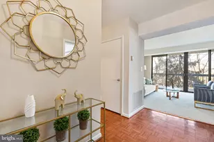 1016 S Wayne St, Arlington, VA 22204 - Photo 5