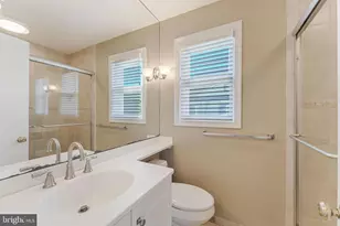 3867 N Chesterbrook Rd, Arlington, VA 22207 - Photo 35