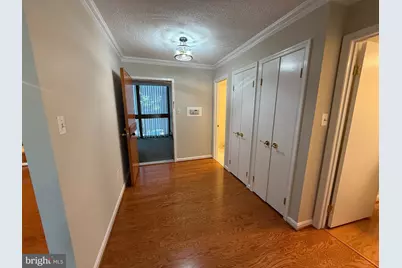 1101 S Arlington Ridge Road #214, Arlington, VA 22202 - Photo 3
