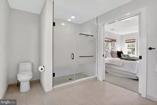 109 N Brookside Dr, Arlington, VA 22201 - Photo 11