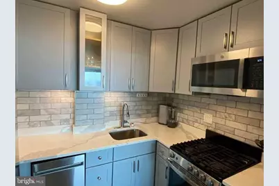 1011 Arlington Boulevard #1030, Arlington, VA 22209 - Photo 9