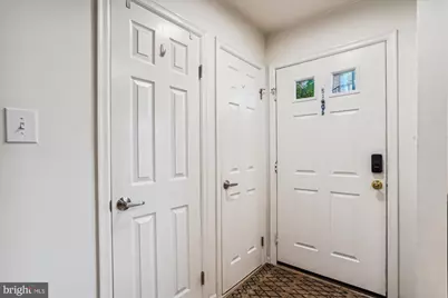 5039 9th Street S, Arlington, VA 22204 - Photo 3