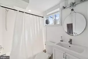 5300 Wilson Blvd, Arlington, VA 22205 - Photo 29