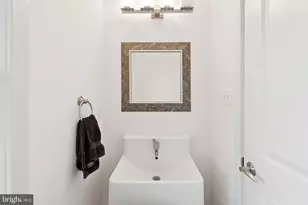 5300 Wilson Blvd, Arlington, VA 22205 - Photo 15