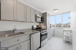 1301 S Arlington Ridge Rd, Arlington, VA 22202 - Photo 31