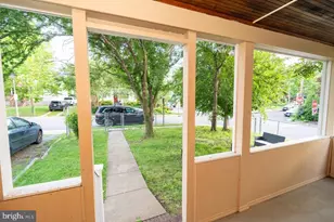 1037 16th St S, Arlington, VA 22202 - Photo 21