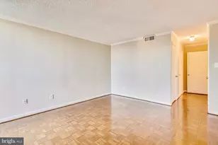 1101 S Arlington Ridge Rd, Arlington, VA 22202 - Photo 35