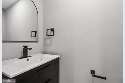 1527 N Colonial Terrace #B, Arlington, VA 22209 - Photo 17