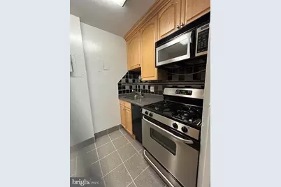 1121 Arlington Boulevard #807, Arlington, VA 22209 - Photo 3
