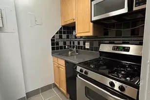 1121 Arlington Blvd, Arlington, VA 22209 - Photo 3