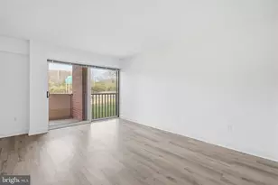 1300 Army Navy Dr, Arlington, VA 22202 - Photo 19