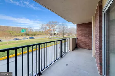 1300 Army Navy Drive #124, Arlington, VA 22202 - Photo 9