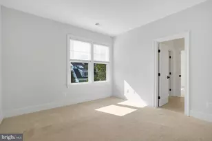 1820 N Dinwiddie St, Arlington, VA 22207 - Photo 19