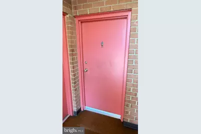 3400 25th Street S #27, Arlington, VA 22206 - Photo 3