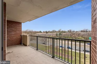 1300 Army Navy Drive #625, Arlington, VA 22202 - Photo 29