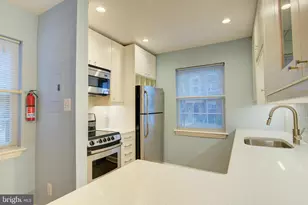 2100 N Scott St, Arlington, VA 22209 - Photo 11