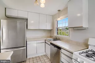 706 N Cleveland St, Arlington, VA 22201 - Photo 11