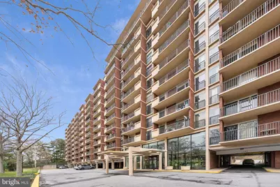1300 Army Navy Drive #625, Arlington, VA 22202 - Photo 3