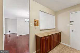 1300 Army Navy Dr, Arlington, VA 22202 - Photo 21