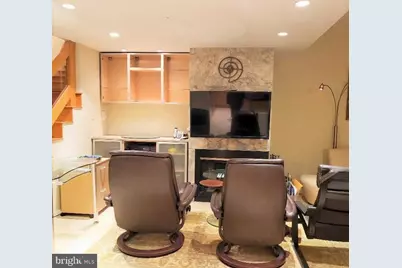 1530 Key Boulevard #1319, Arlington, VA 22209 - Photo 11