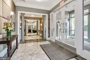 851 N Glebe Rd, Arlington, VA 22203 - Photo 3