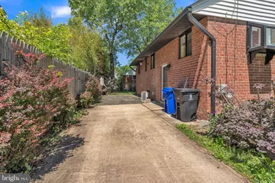 1316 S Buchanan Street, Arlington, VA 22204 - Photo 3