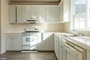 415 S Adams St, Arlington, VA 22204 - Photo 17