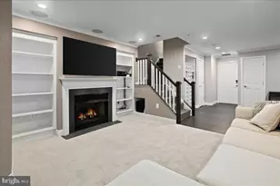 2863 11th St N, Arlington, VA 22201 - Photo 39