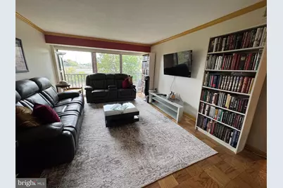 1300 Army Navy Drive #606, Arlington, VA 22202 - Photo 3