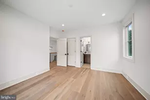 2133 N Oakland St, Arlington, VA 22207 - Photo 33