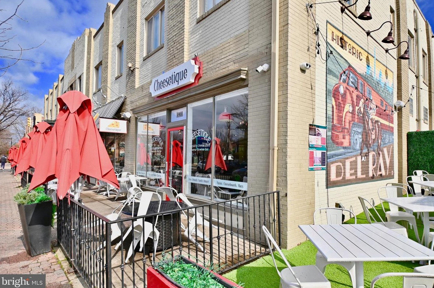 408 Custis Ave, Alexandria VA 22301-1421 exterior