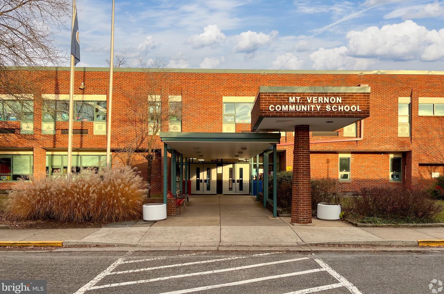 408 Custis Ave, Alexandria VA 22301-1421 exterior