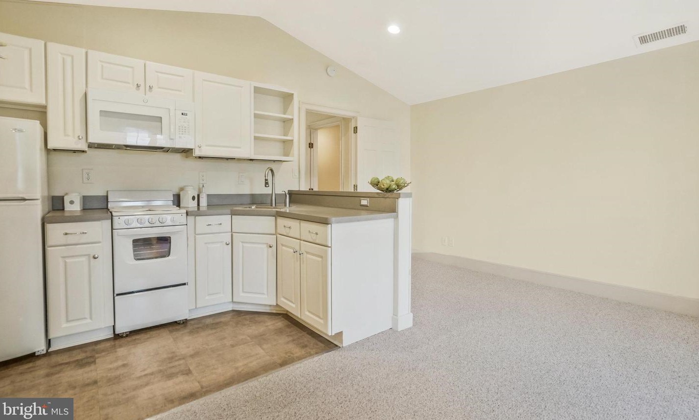 207 Fairfax St, Alexandria VA 22314-3304 exterior