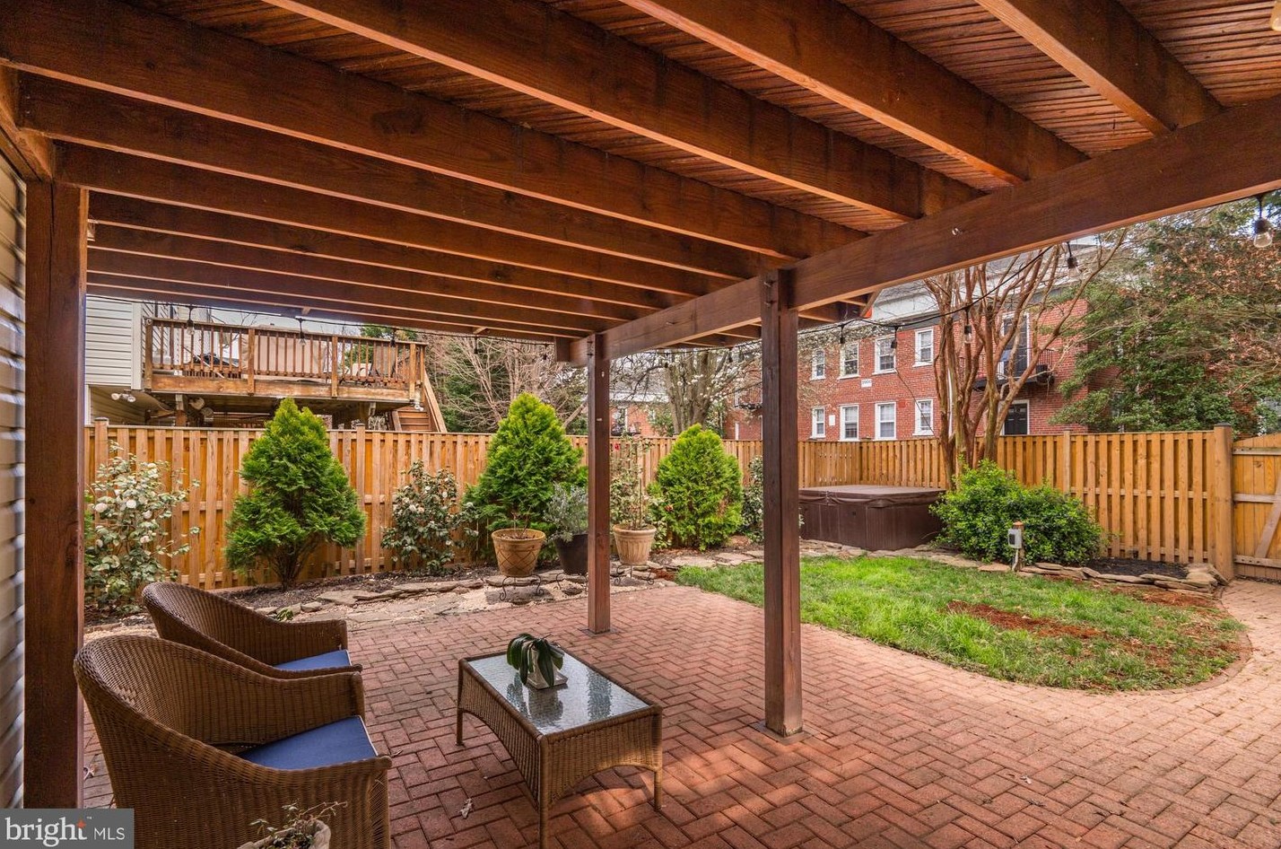 3909 Elbert Ave, Alexandria VA 22305-2064 exterior