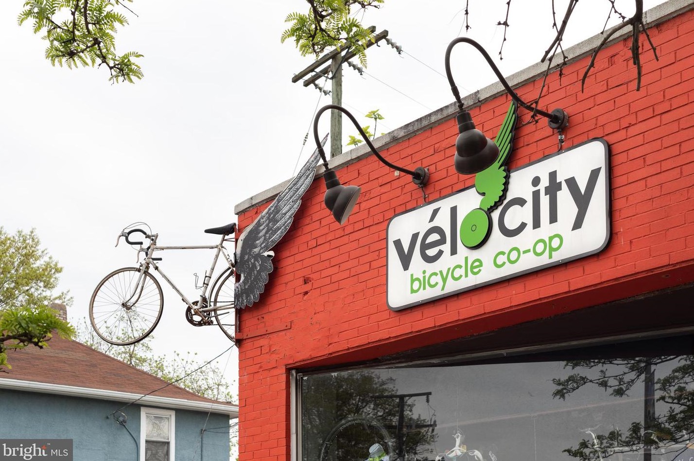 3909 Elbert Ave, Alexandria VA 22305-2064 exterior